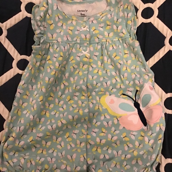 Carter’s Romper onesies - 9 Mo. (3x total) - Picture 3 of 6